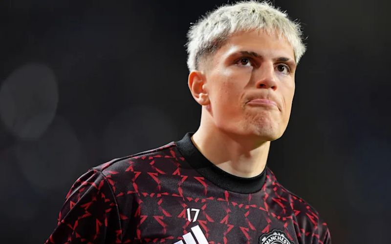 Alejandro Garnacho bắt đầu hành trình chinh phục bóng đá thế giới