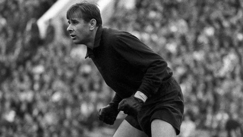 Lev Yashin gắn bó sự nghiệp với CLB Dynamo Moskva