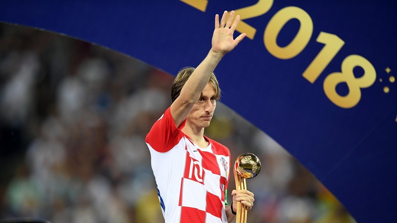 Luka Modrić cùng danh hiệu Quả bóng vàng FIFA World Cup 2018