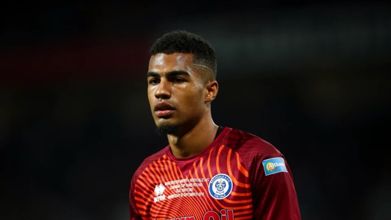 Sánchez thi đấu cho Rochdale dưới dạng cho mượn