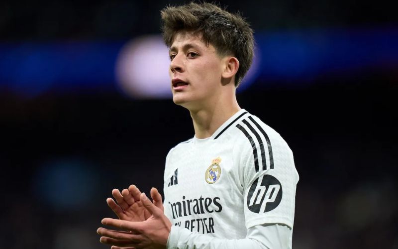 Arda Güler chinh phục Bernabéu bằng tài năng và nỗ lực