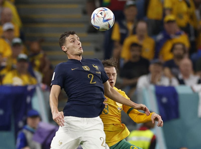 Benjamin Pavard thi đấu cho đội tuyển Pháp
