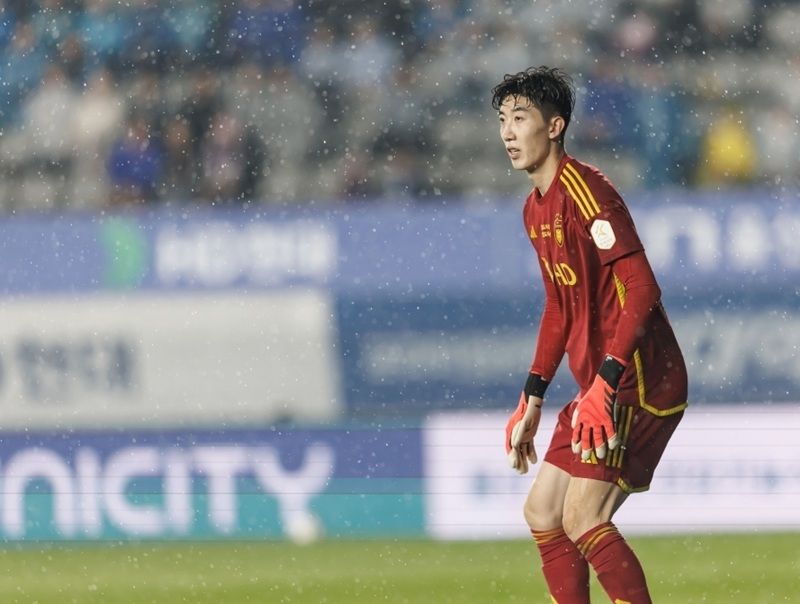 Chàng thủ môn tài năng Cho Hyun-woo của đội bóng