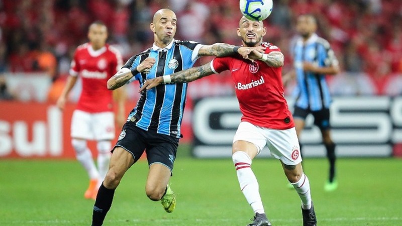 Cuộc đối đầu căng thẳng giữa Grêmio và Internacional