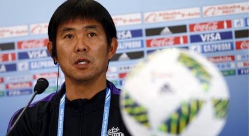 Hajime Moriyasu trong vai trò HLV của CLB Sanfrecce Hiroshima