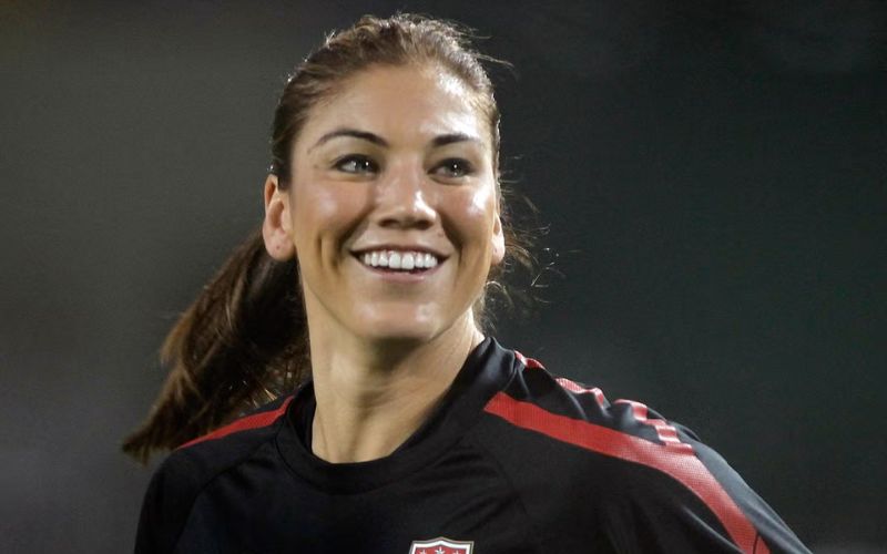 Hope Solo: Bức tường thép trước khung thành đội tuyển Mỹ