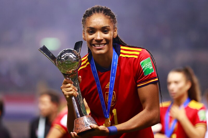 Salma Paralluelo ăn mừng chiến thắng tại World Cup 2023