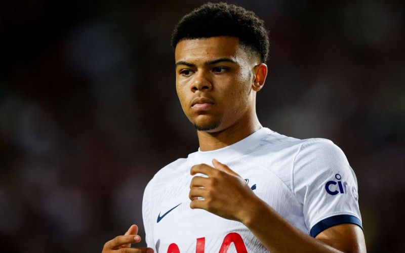 Tài năng Dane Scarlett nở rộ từ học viện danh tiếng của Tottenham Hotspur