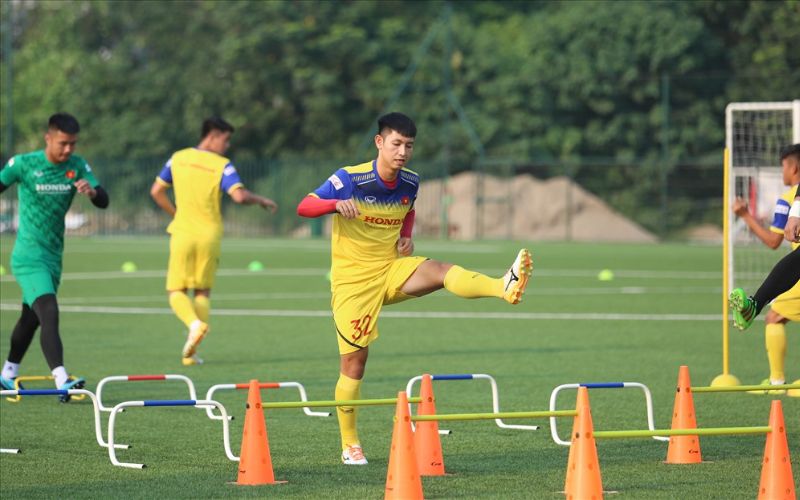 Tài năng trẻ bùng nổ với 3 bàn thắng V.League