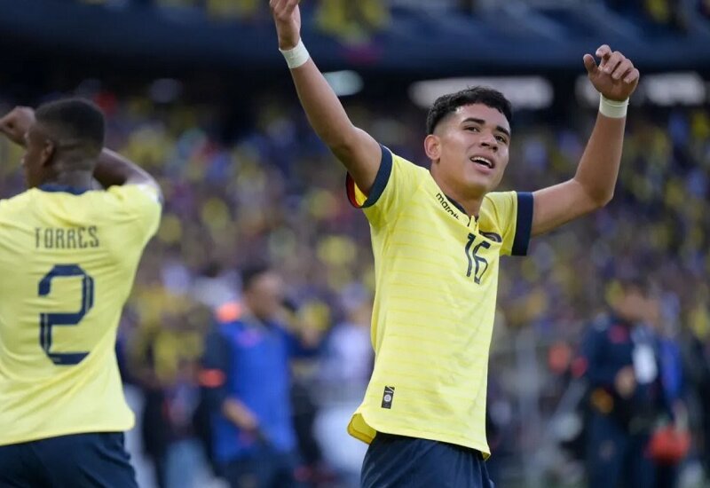 Kendry Paéz ra mắt tuyển Ecuador khi vừa mới 16 tuổi